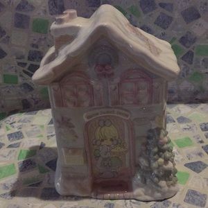 Precious Moments ENESCO Inc.Home Sweet Home 1995